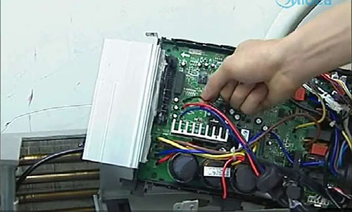 乃东美的空调电话是多少